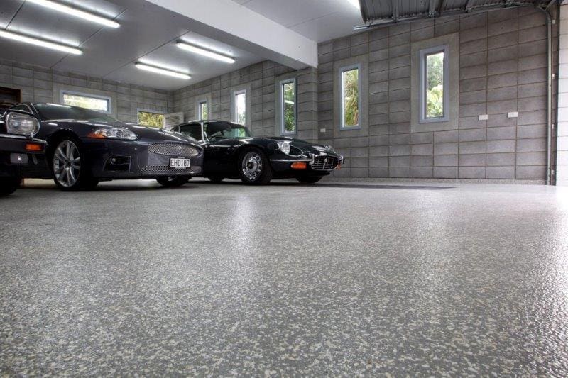Read more about the article 4 Benefits of Garage Floor Coating